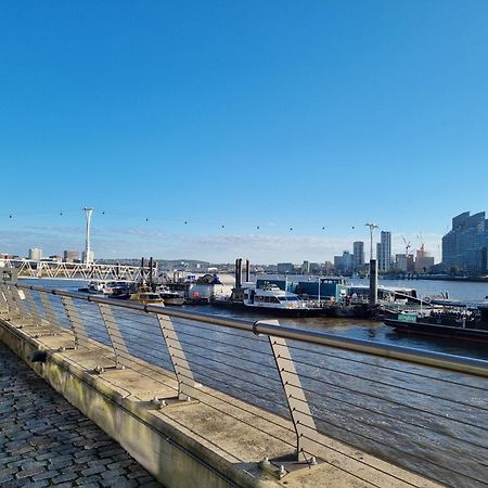 Luxury Apartment-Business-Relocation-Canary Wharf ลอนดอน ภายนอก รูปภาพ