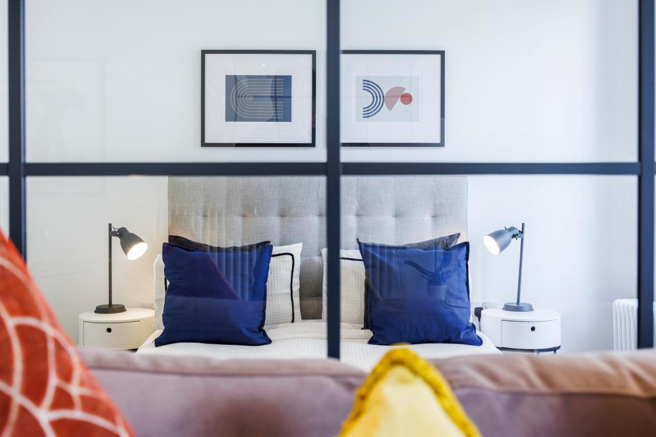 Luxury Apartment-Business-Relocation-Canary Wharf ลอนดอน ภายนอก รูปภาพ